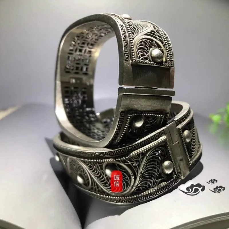 Tibetan Silver Ornament Hollow Square Bracelet Old Object Opening Transfer