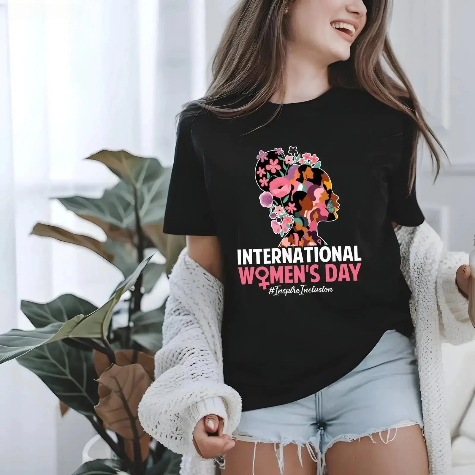Camiseta del Día Internacional de la Mujer con Estampado Floral, Celebración del 8 de Marzo, Camiseta Vintage Lavada Suave para Uso Diario, Novedad 2026