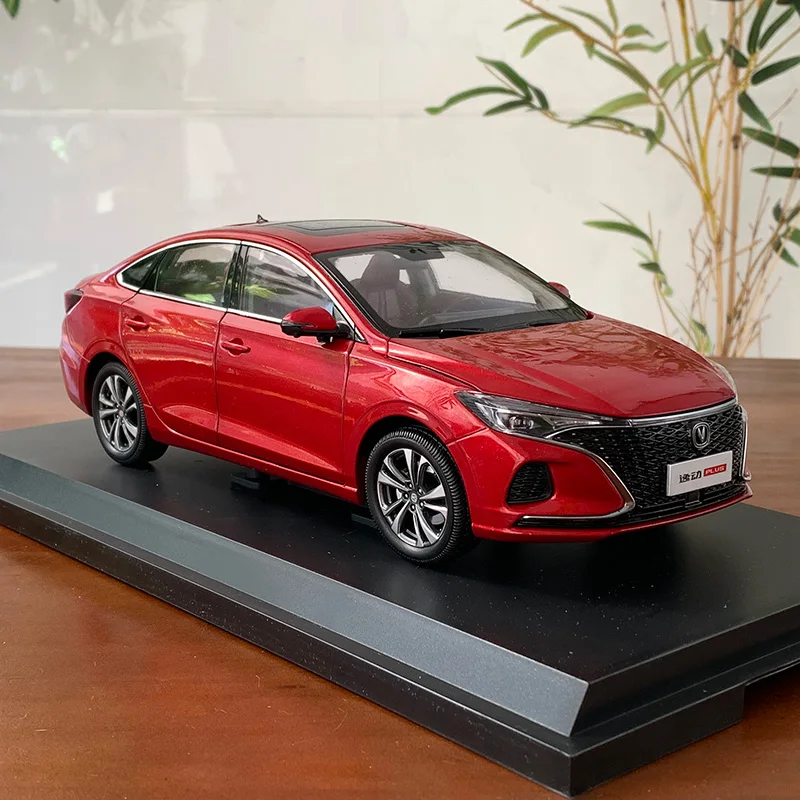 

Оригинальная модель 1:18, Changan Auto, EADO Plus, модель автомобиля из сплава для дисплея, подарков и коллекций