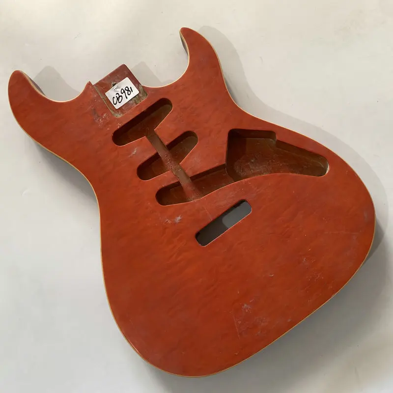 

CB981 Quilted Maple with Redwood SOlid ST Guitar Body SSS Pickups Right Hand Custom Order Strato Model DIY Guitar PARTS