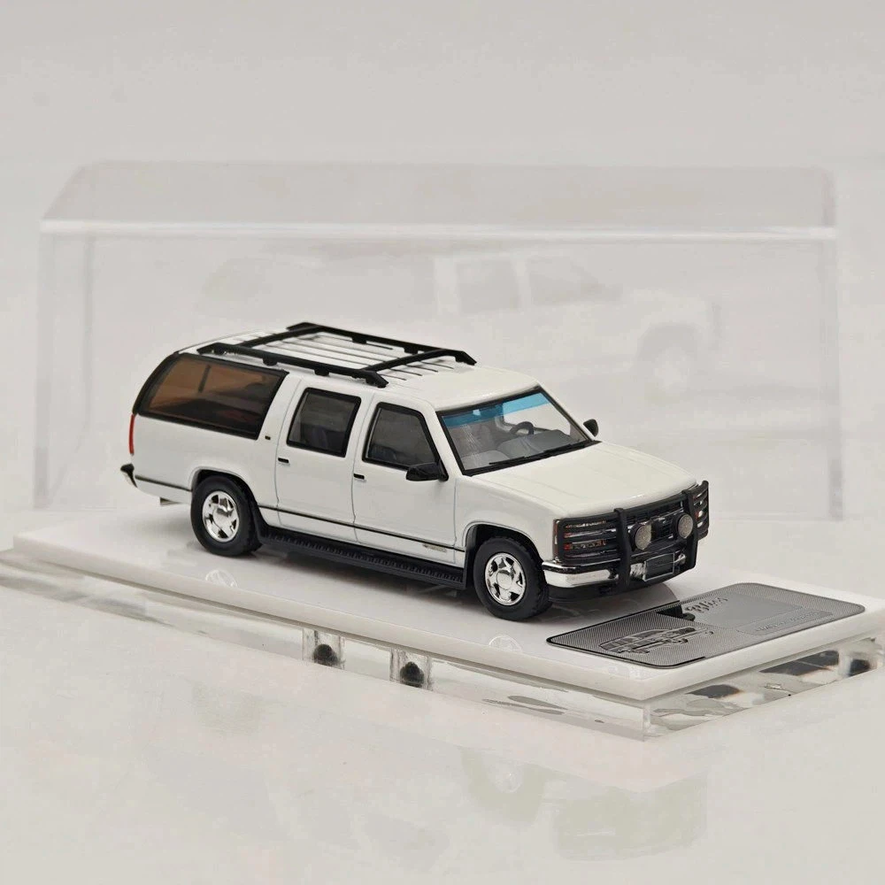 Коллекционная модель Bliss 1:64 GMC Suburban GMT400 SUV белая спортивная версия HEC Beijing Exclusive Ltd лимитированная серия 499 экземпляров литая под давлением