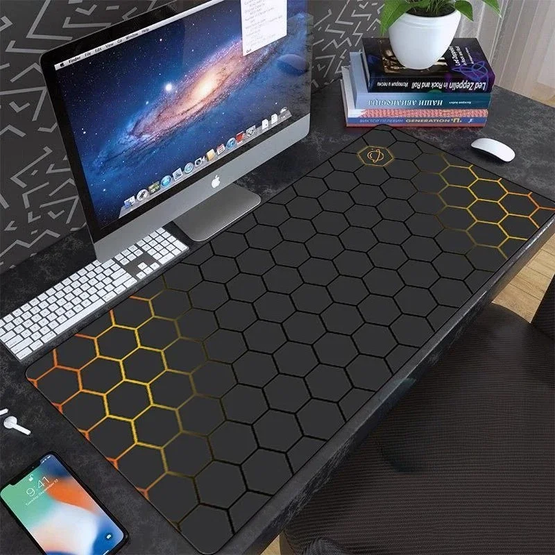 

​ Шестиугольный коврик для мыши Tech Gaming 80x30 см — утолщенный большой настольный коврик с эргономичной подставкой для запястья для ПК и киберспорта, противоскользящее основание