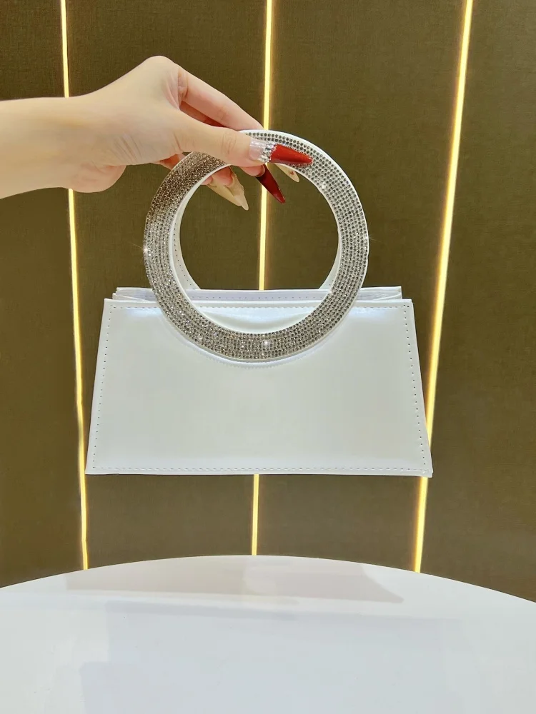 

Fashion Circular Handle Evening Bag Exquisite And Elegant Rhinestone Handbag Dress Bag Banquet Bag Bridal Purse