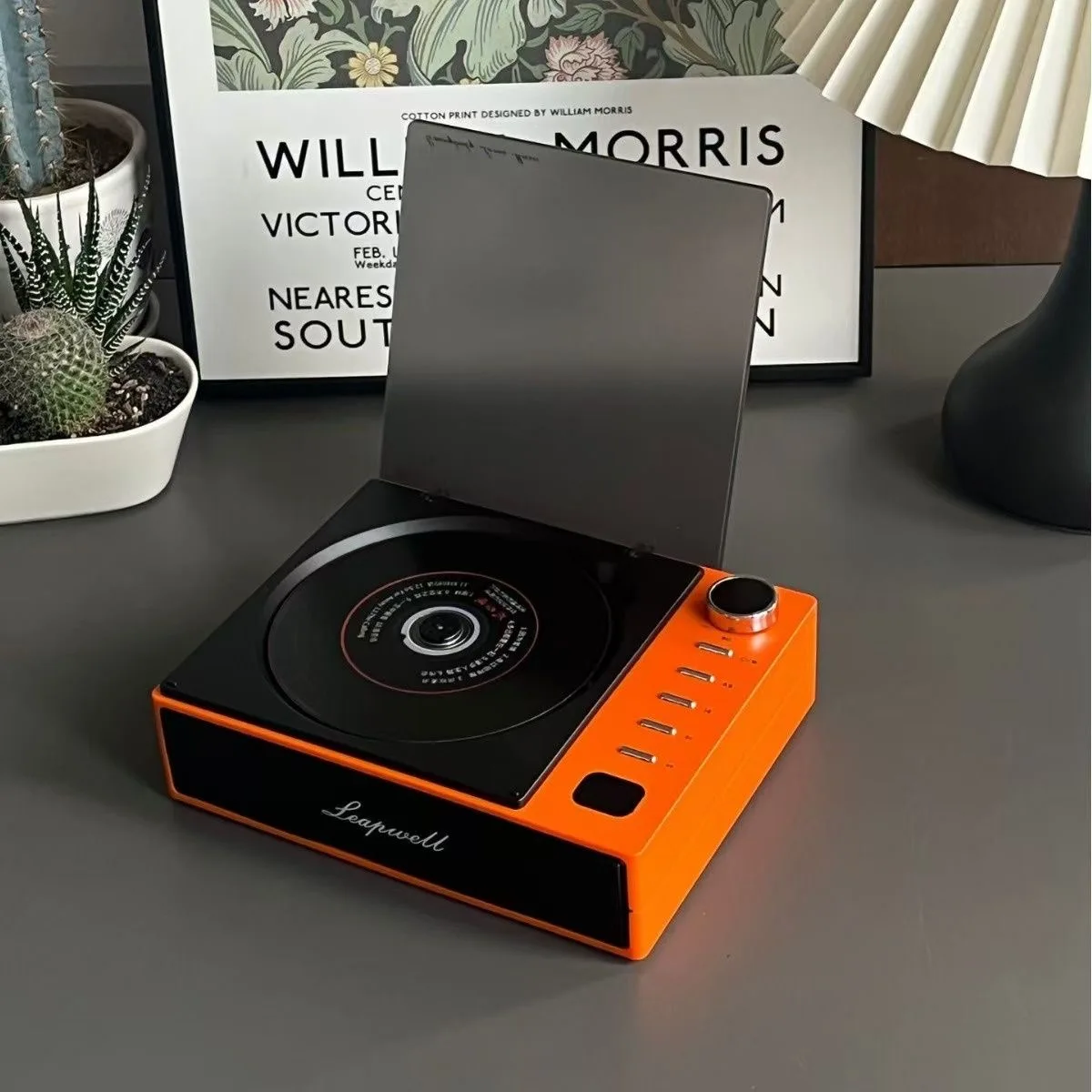 High Quality Portable Two-way Bluetooth CD Player Wireless Speakers FM Radio Professional Audio CD Play With Usb-C Fast Charging