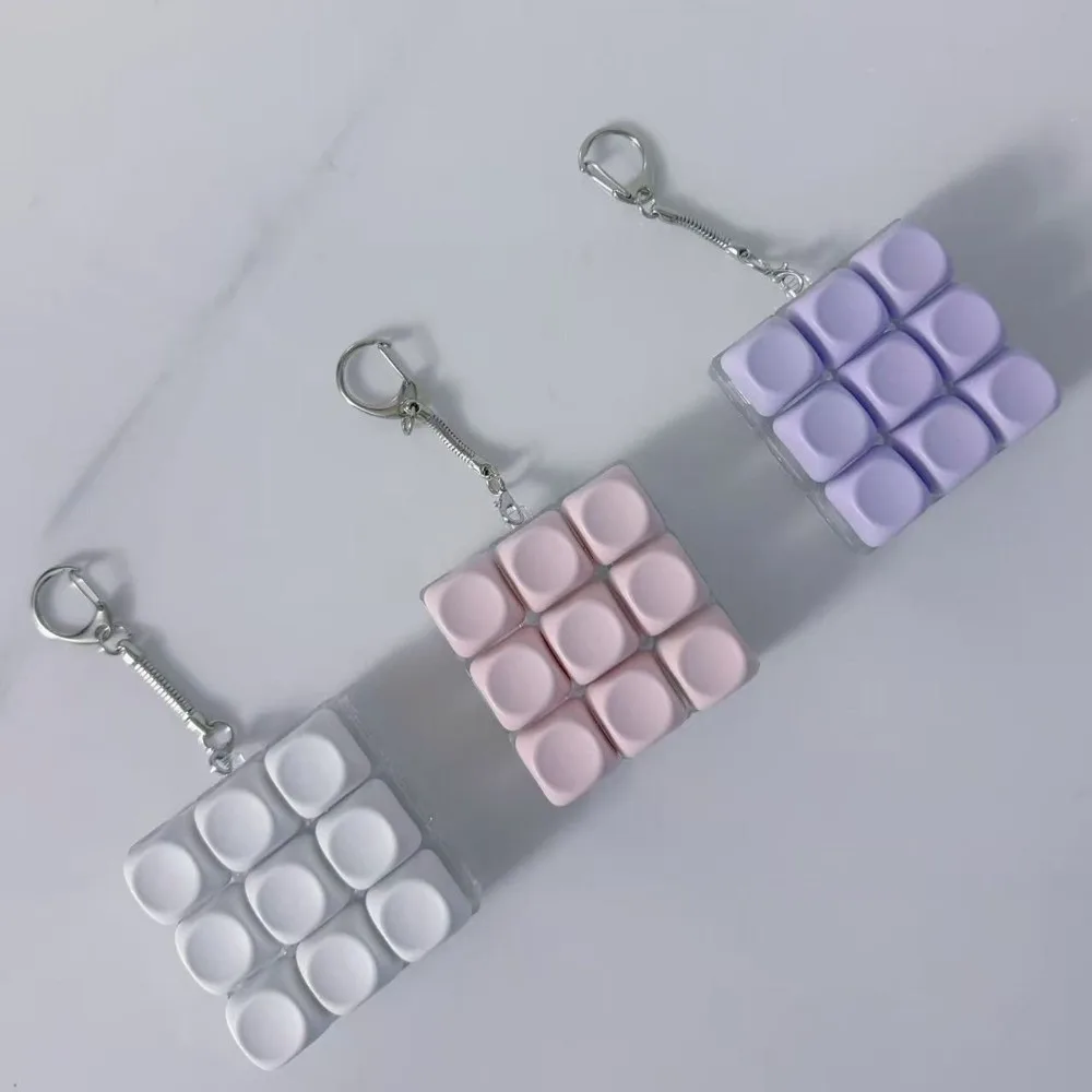 New 3/9 Keys Finger Keyboard Stress Relief Key Button Decompression Gadget Pass The Time Keycap Keychain Adult