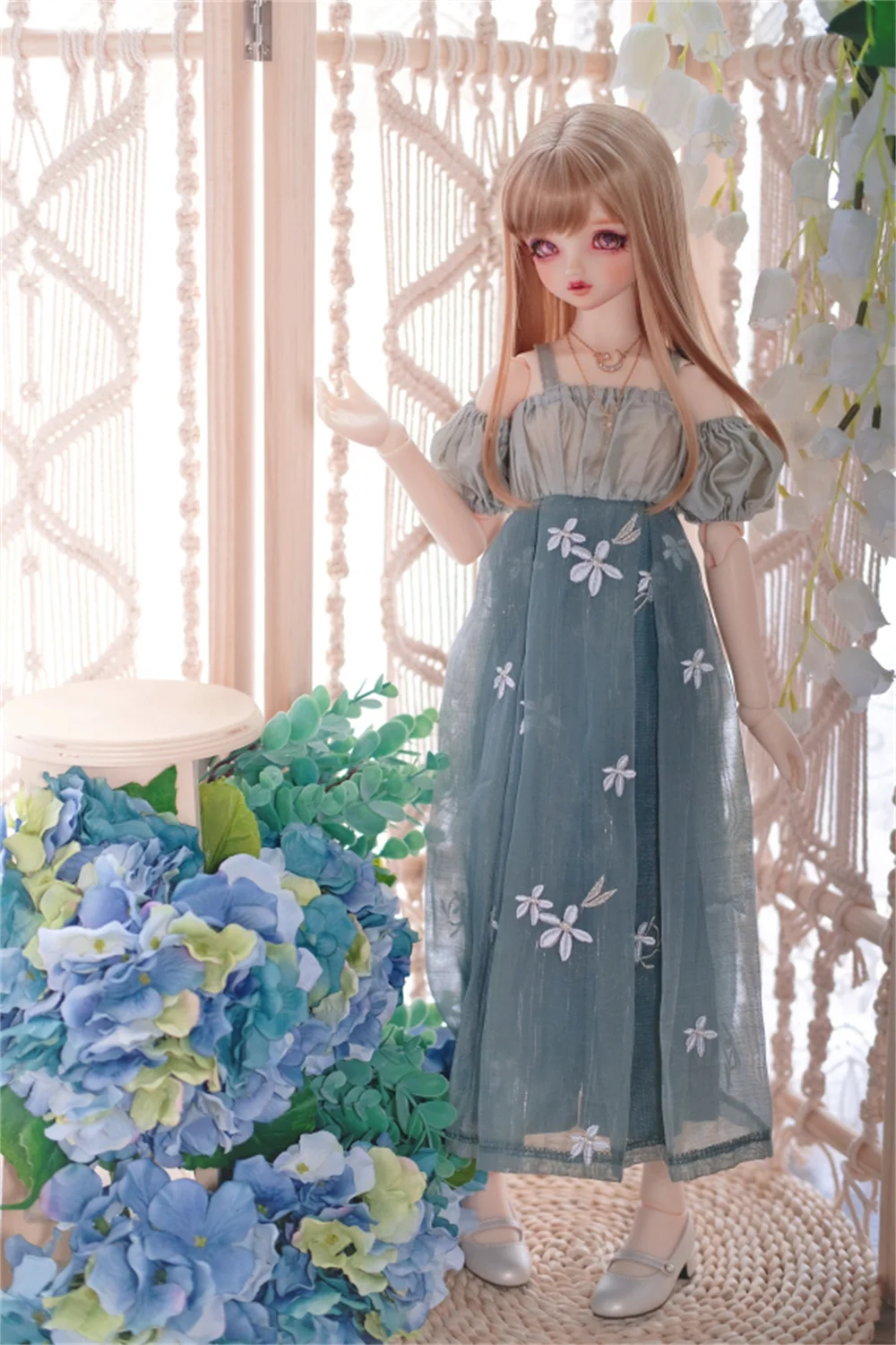 BJD Doll Clothes Suitable for 1/3 man 1/4 SD10 woman POPO68  Uncle size Embroidered Flower Sling Dress 2 Colors Doll Accessories