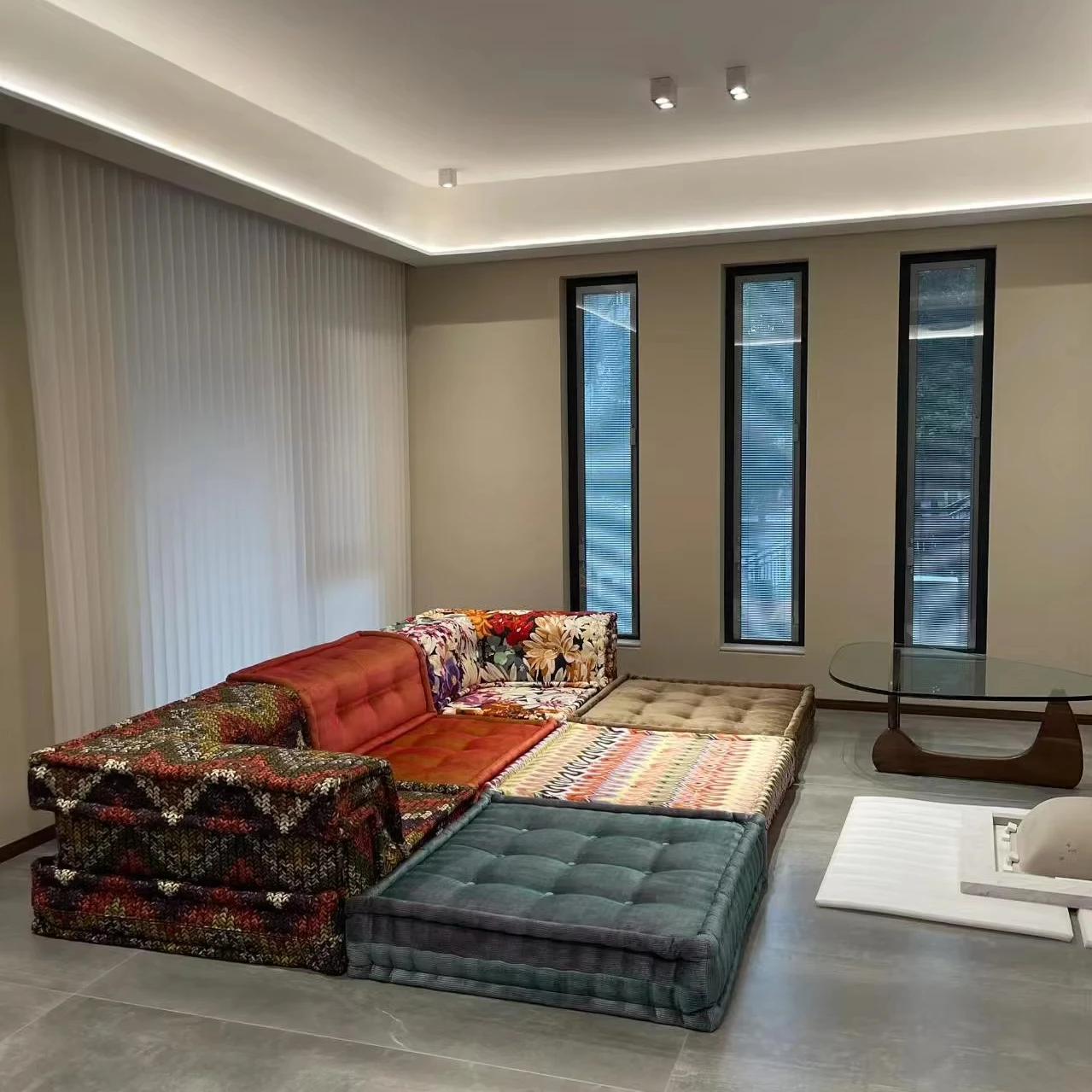 Modern Luxury Mahjong Sofa Set for Living Room Hot Sale Fully Customized Modular Sectional Couch