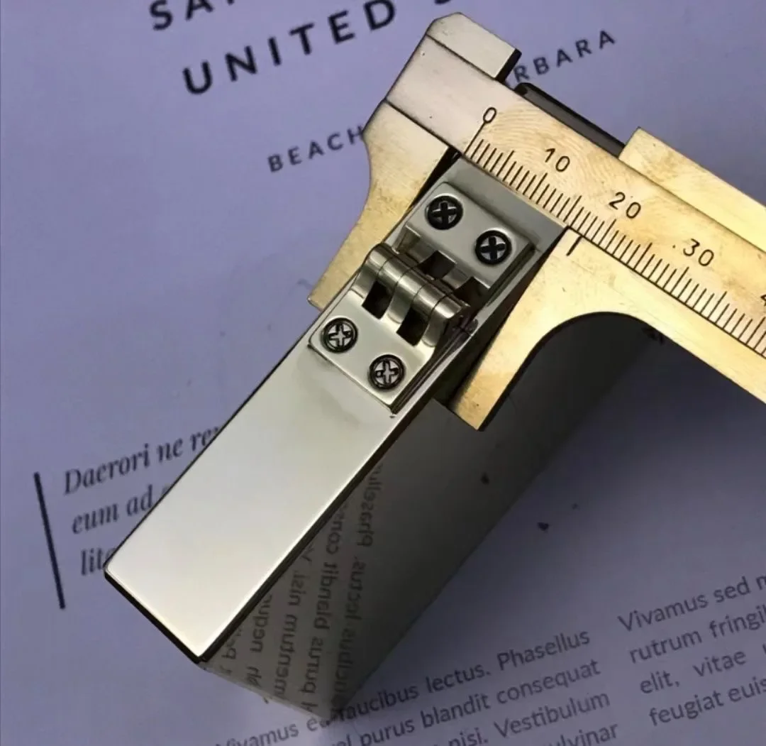 

1:1 ограниченная серия ZORRO, негабаритная керосиновая зажигалка, металлическая личность, Constantine, креативная тяжелая броня, негабаритная зажигалка, подарок