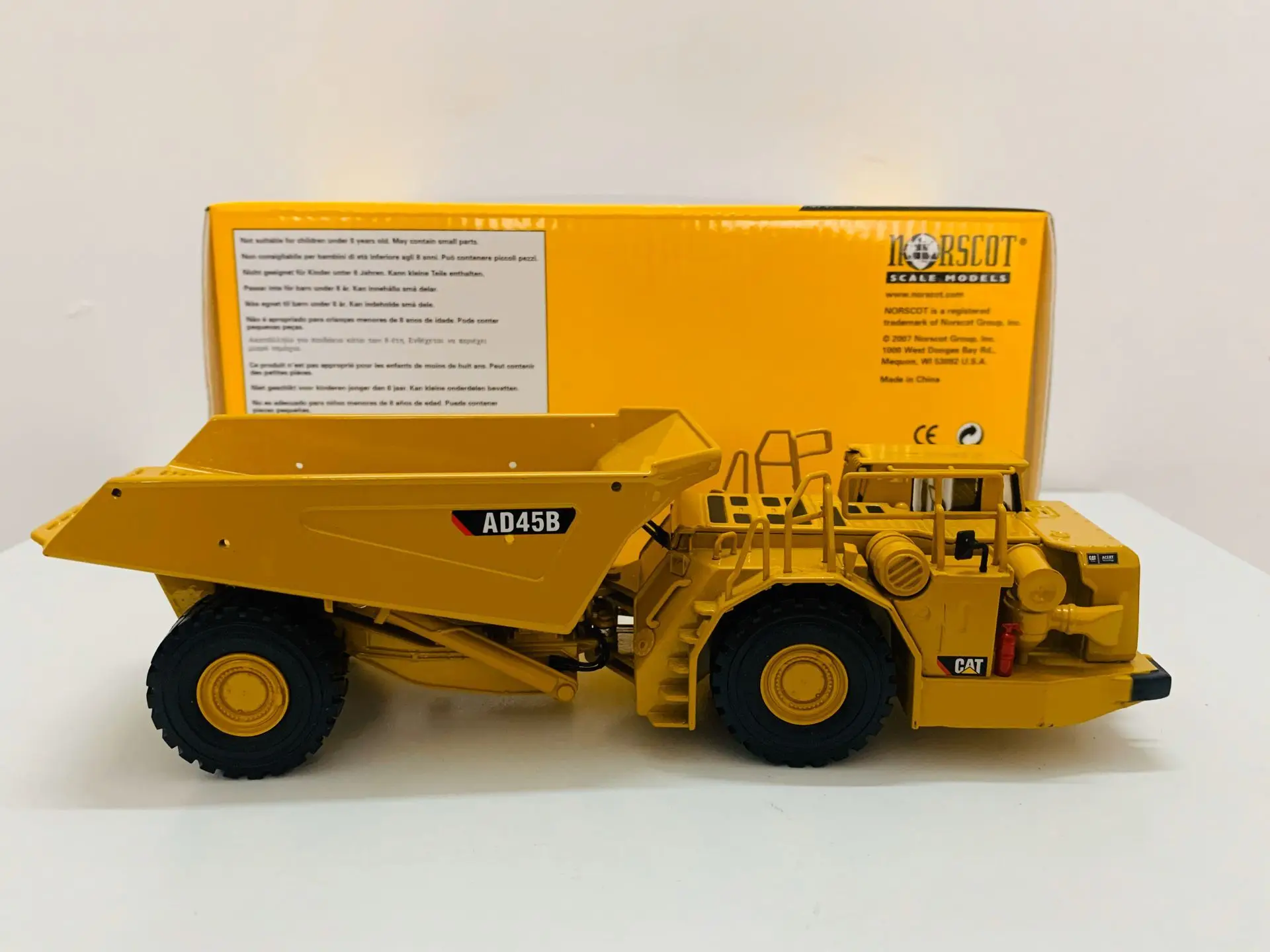 AD45B Camion articolato sotterraneo Scala 1:50 DieCast Modello 55191 Nuova scatola