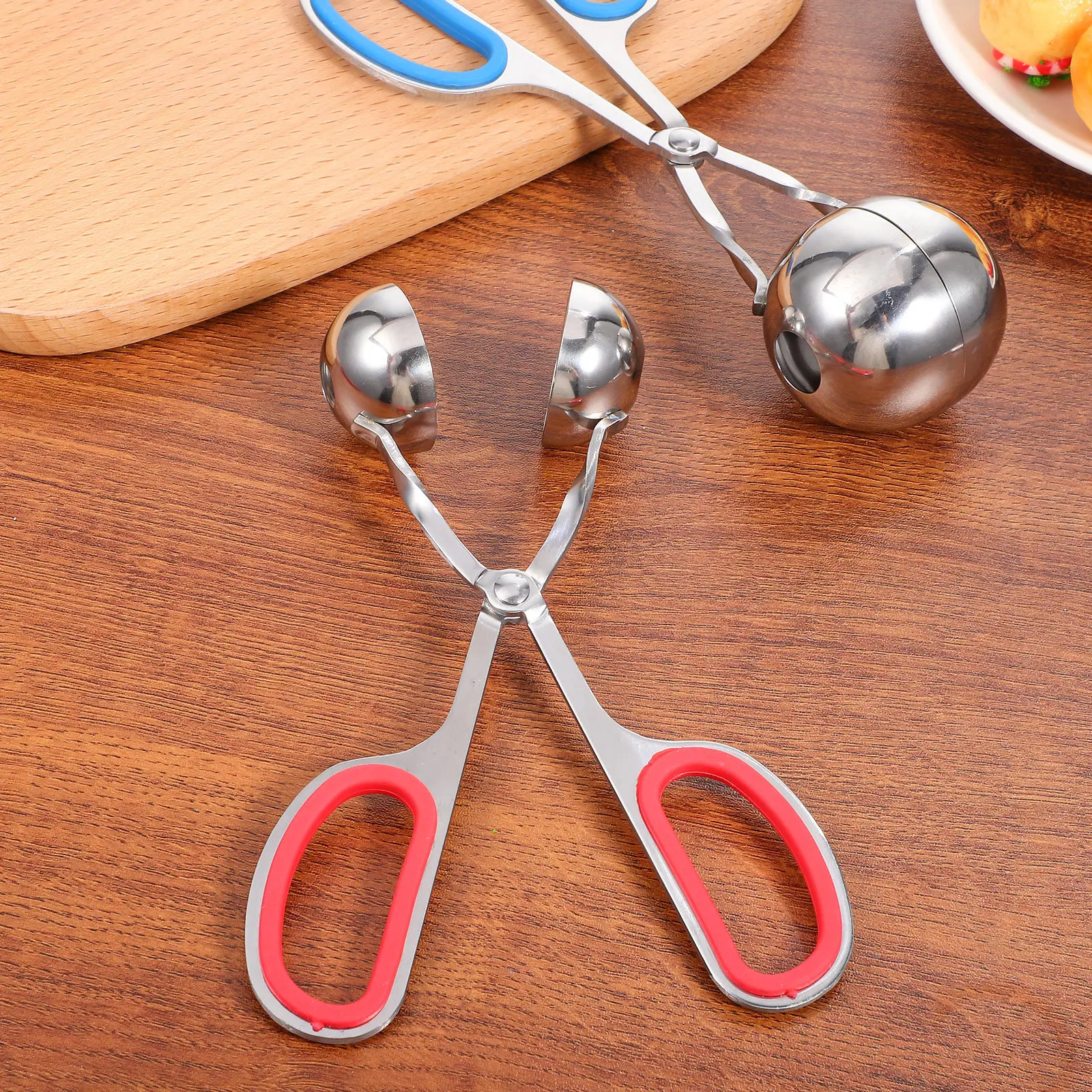 2Pcs Stainless Steel Meatball Maker Tool Non-Stick Easy Grip for Meatballs Dough Balls Cake Pops Kitchen Gadget