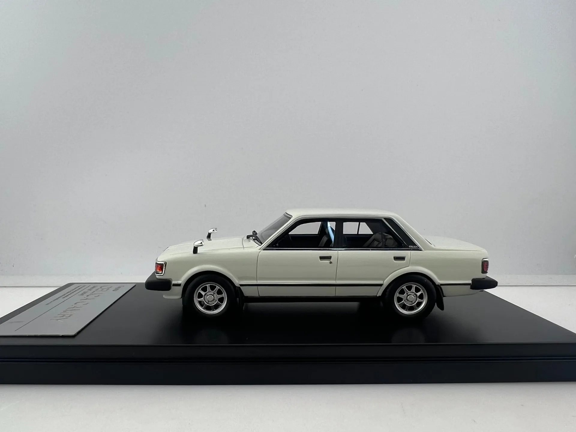 Flaws diecast hi-stoyr 1/43 escala edição limitada camry gtoyota celica camry2000 gt1980 modelo de carro de resina brinquedo colecionável presente