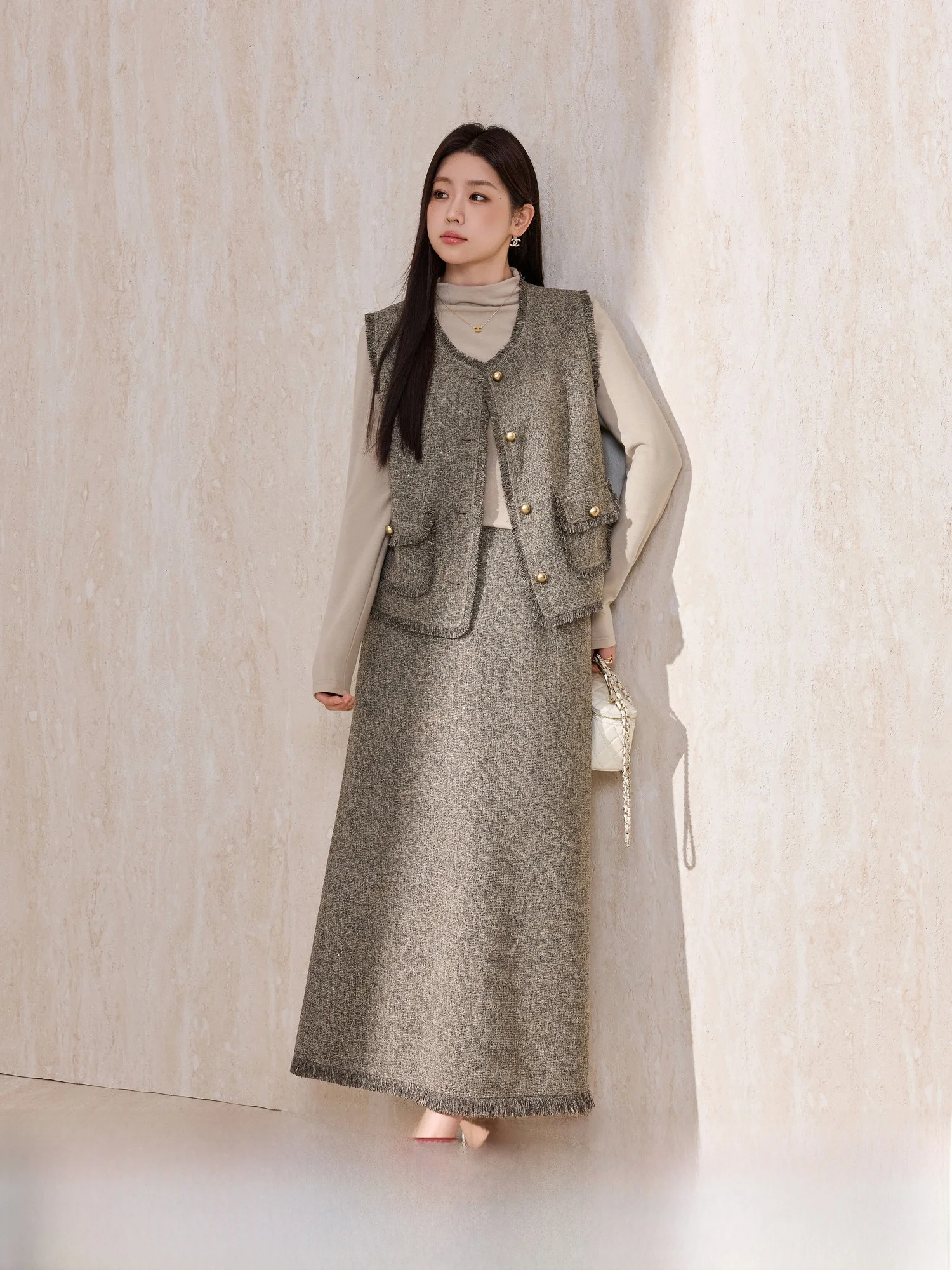 

Женский модный комплект большого размера Blue Language, новинка весны 2026, высококачественный жилет с кисточками и юбкой, футболка...