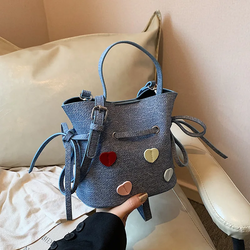 

Popular Small Bag for Women 2025 New Fashionable Versatile Crossbody Bag Exquisite Handheld Bucket Bag