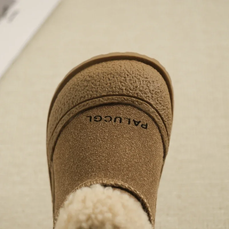 2026 Winter Neue Kinder-Freizeitschuhe aus Leder für Mädchen, Modischer Neuer Stil, Weiche Sohle, Rutschfest, Vielseitige Knöchelhohe Baumwollstiefel – Detail 8