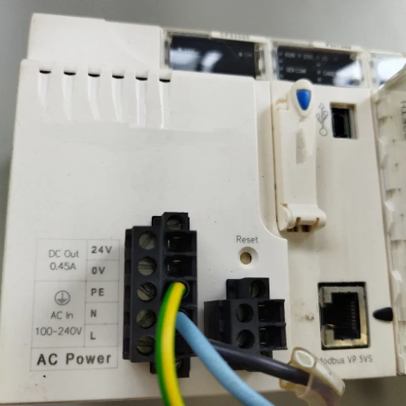 جديد وأصلي BMXFCW301S BMXFCA152 BMXFCA302 العاكس في المخزون ضمان لمدة سنة واحدة BMXF CW301S BMXF CA152 BMXF CA302 #1