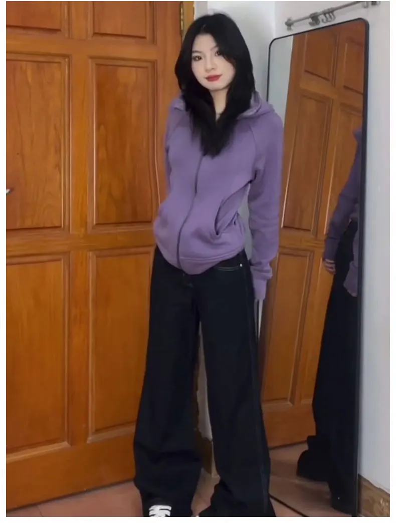 เสื้อฮู้ดสีม่วงสำหรับผู้หญิง ฤดูใบไม้ผลิ/ฤดูใบไม้ร่วง 2025 รุ่นใหม่ สไตล์สปอร์ต ทรงเข้ารูป กระชับเอว ให้ความรู้สึกหรูหรา ไซส์เล็ก สไตล์เกาหลี