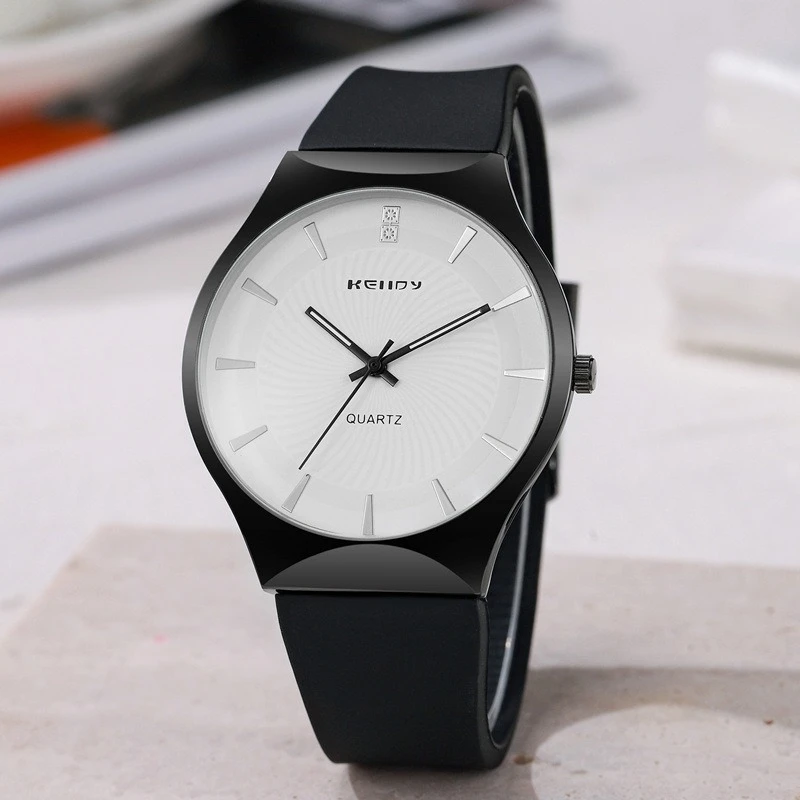 

Минимально ультратонкие мужские студенческие часы. Модные и легкие кварцевые часы для подростковых экзаменов и занятий спортом.