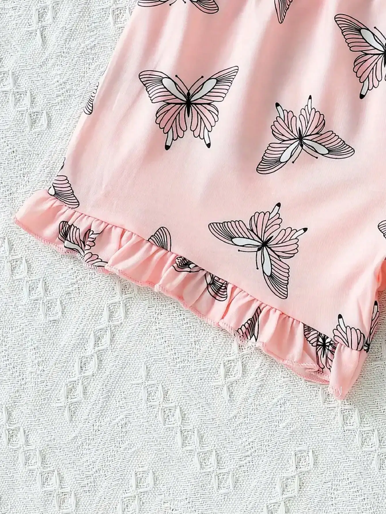 3-teiliges Set für Kinder, Mädchen, Cami-Top mit Schmetterlingsdruck, gerüschte Spitzen-Shorts, Bademantel-Set mit Gürtel, Allover-Print-Loungewear für Mädchen – Detail 6