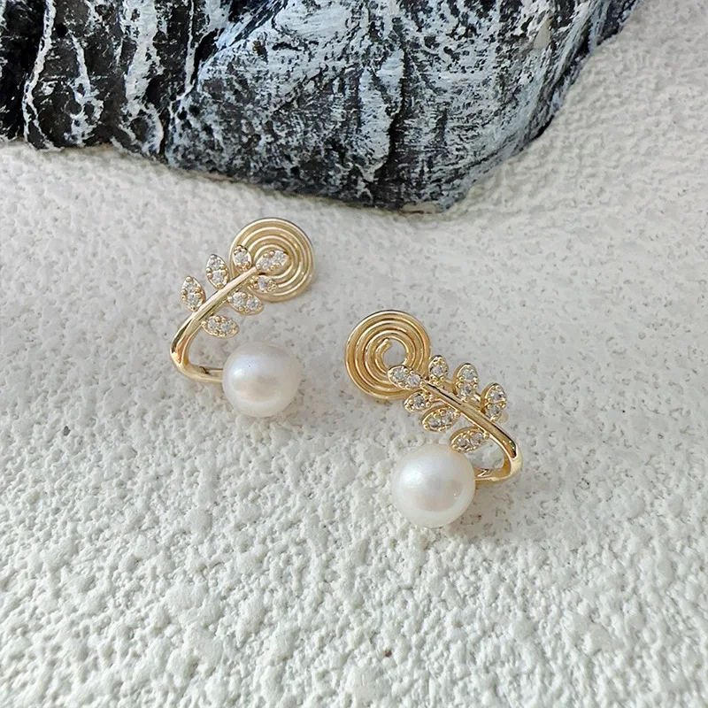 Fashion Mosquito Incense Plate Ear Clip No Ear Hole Earrings Inlaid with Zircon Sweet Temperament Versatile Earrings Gift Wholes