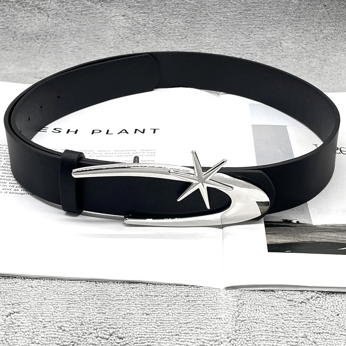 للجنسين حزام البنطال الجينز القوطي Y2k مصمم أحزمة للنساء جودة عالية العلامة التجارية الفاخرة الأسود الشرير التبعي 3.2 سنتيمتر حزام الرجال