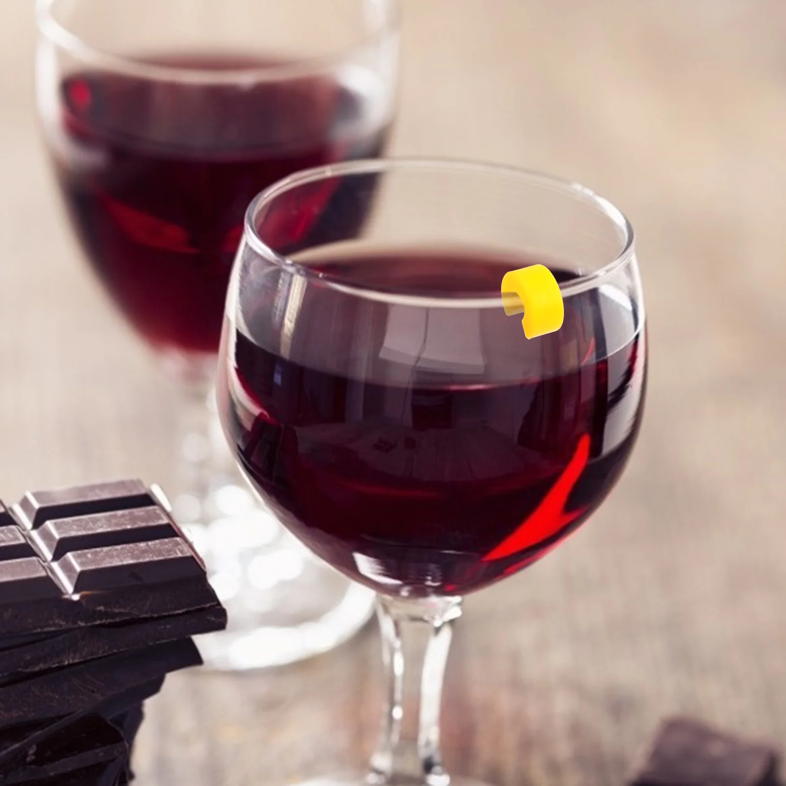 

8Pcs Wine Glass Marker Silicone Charms for Party Cup Identification Eco-Friendly Anti-Seepage Heat Insulation Labels Set