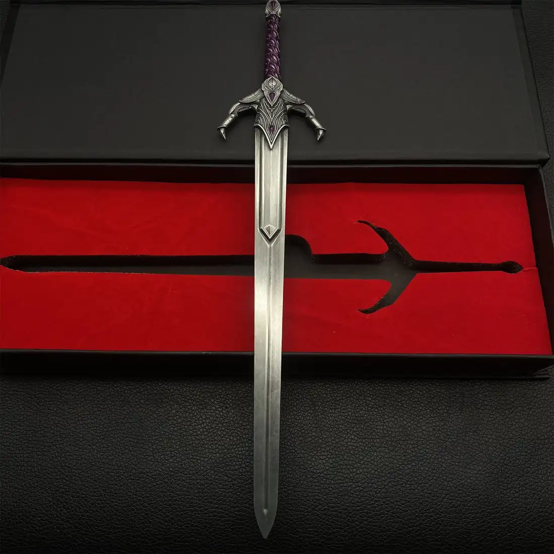 30cm Umbra Game Sword Desktop Ornament Zinc Alloy Unsharpened Knife Toy Decorations Optional Display Stand Boys Gifts view 4