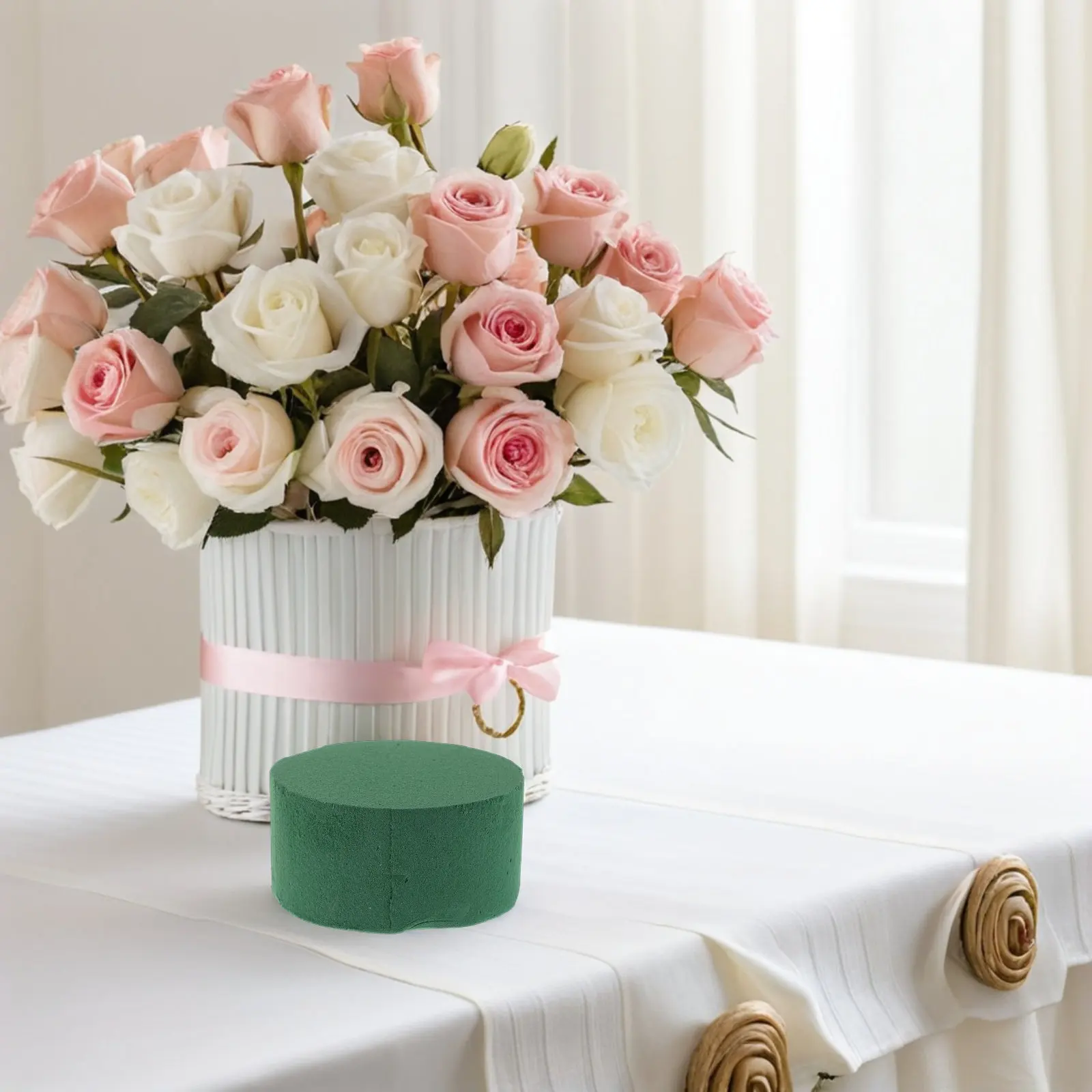 

24Pcs Round Floral Foam Base Green Flower Mud Blocks Stable Holder for Wedding Party Bouquet Arrangements Artificial and Fresh