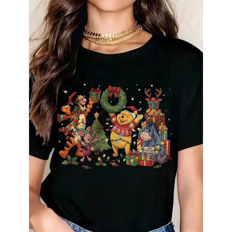Disney kerst-T-shirts zijn de feestelijke feestoutfits voor Winnie de Poeh en zijn vrienden, geschikt voor zowel mannen als vrouwen