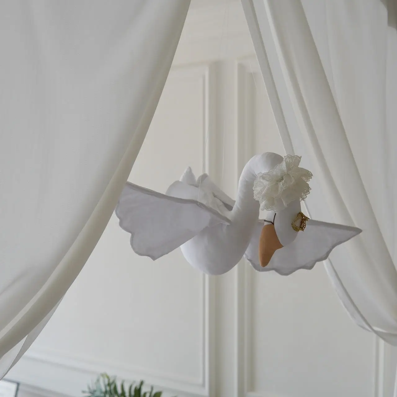 Swan Mosquito Net Decoration Hanging Decoration Baby Crib Mosquito Net Hanging Decoration Creative Hanging Head Swan Wall Decora