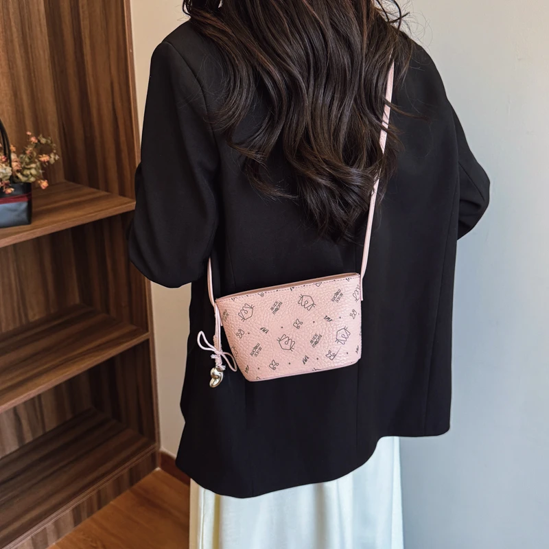 

Sleek Women Crossbody Bag Vegan Leather Shoulder Purse Ladies Compact Handbag With Card Slots Phone Pocket