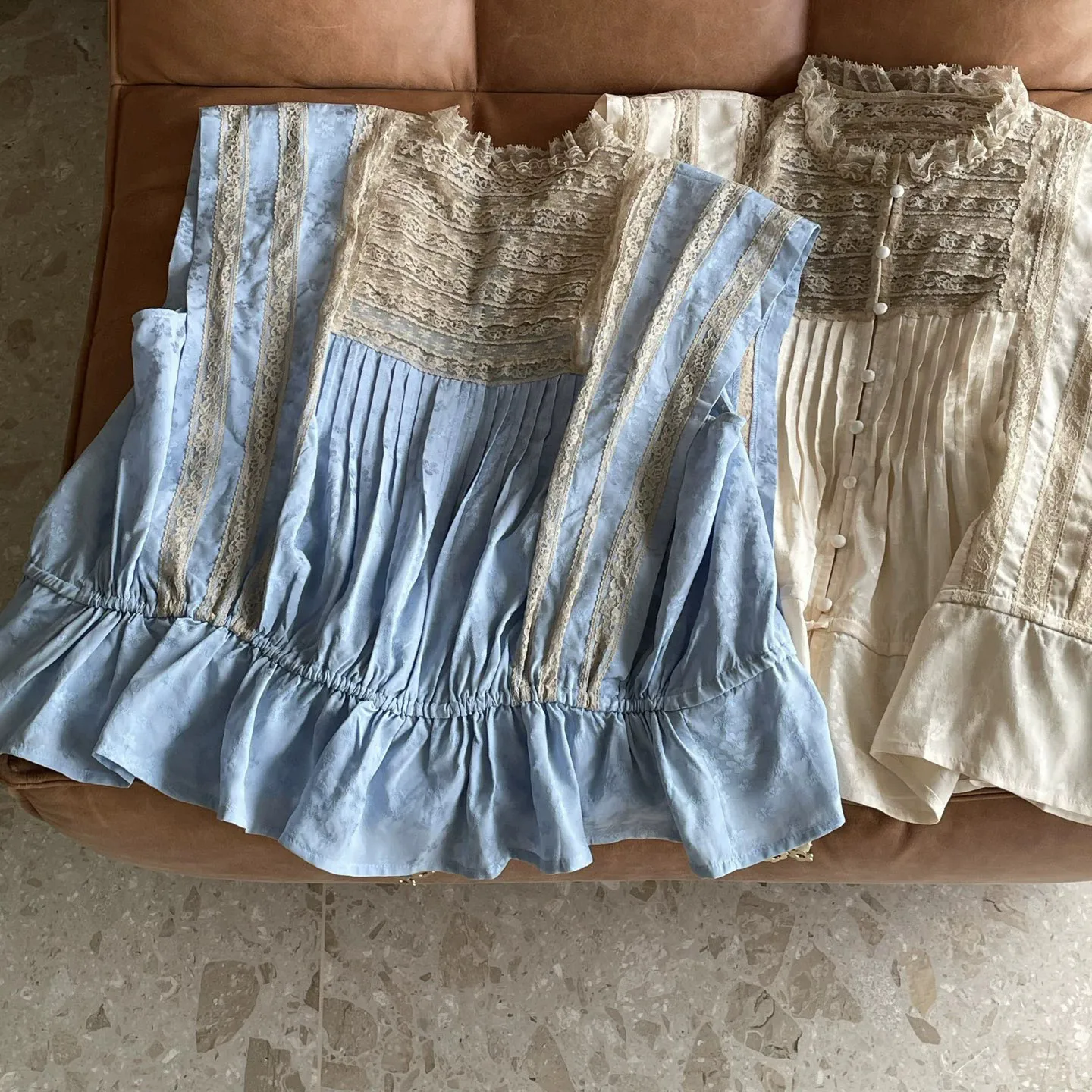Women Sleeveless Shirt Tops Single Breasted Waist Drawstring O-Neck Lace Splices Ladies 2 Colors Blouse Summer Fashion