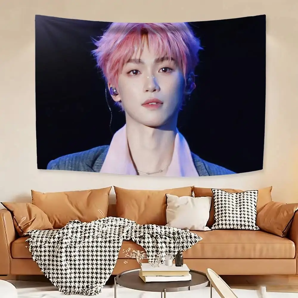 

Hot Actor Singer Ziyu Flag Digital Printing Banner for Garage Wall Out Door Decoration