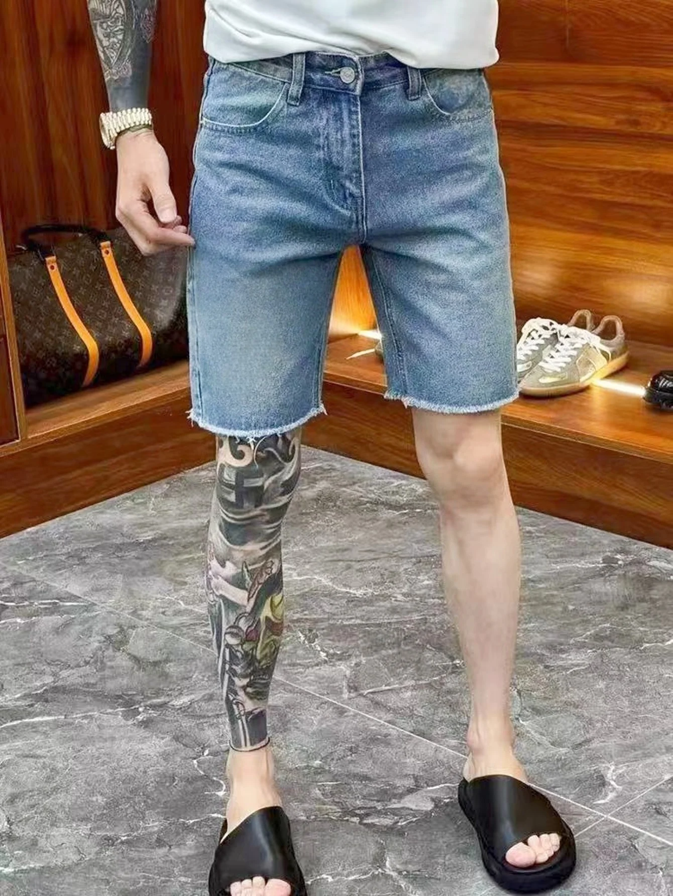 

Mens Casual Blue Denim Shorts Slim Fit Skinny Stylish Daily Fashion Jeans For Man No accessories or belts included