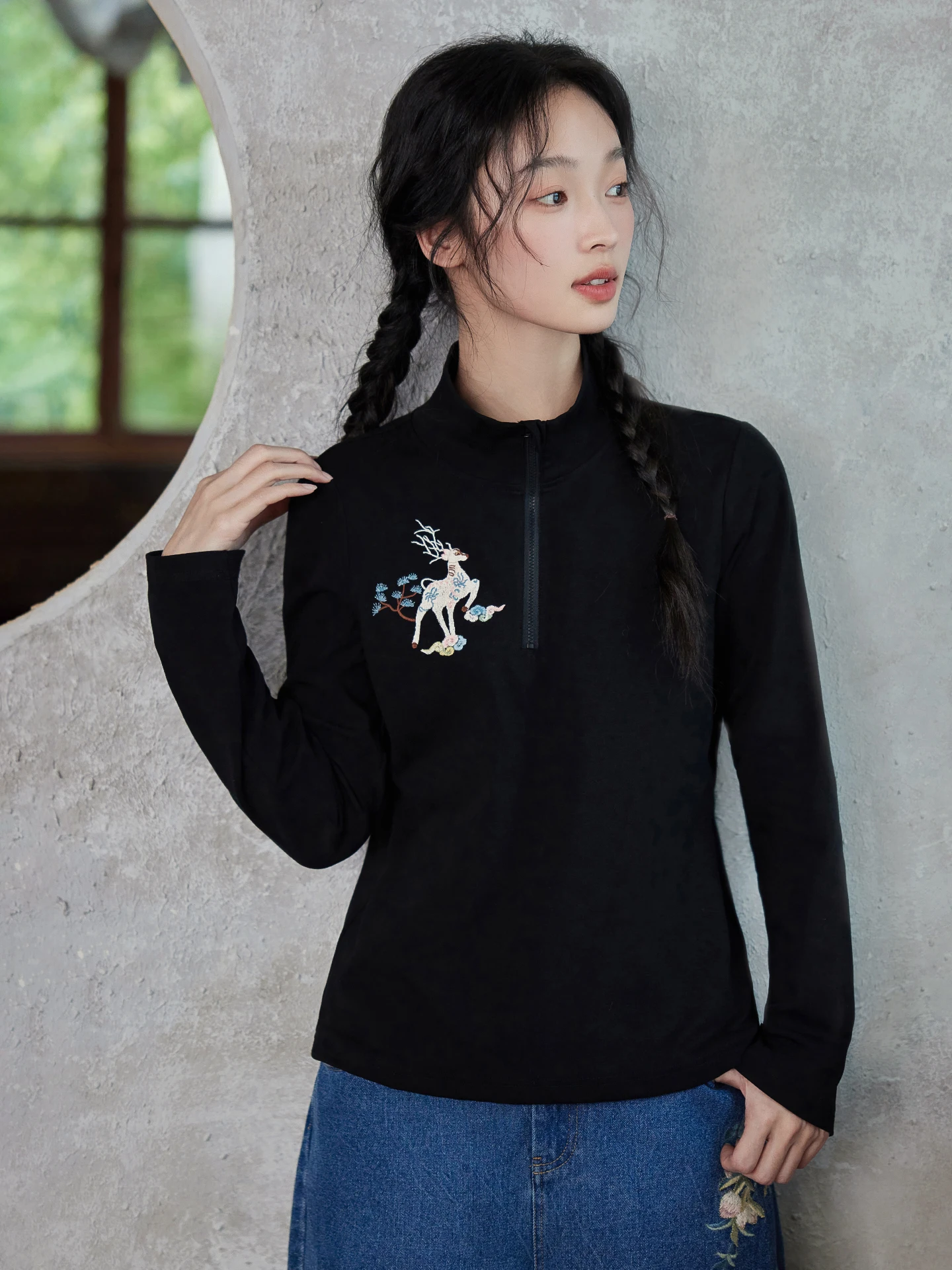 

Ele Long Sve Embroidered T-irt Women's Slim Fit Base irt Bla Cotton Polyester Elastic Fiber Autumn Winter Top