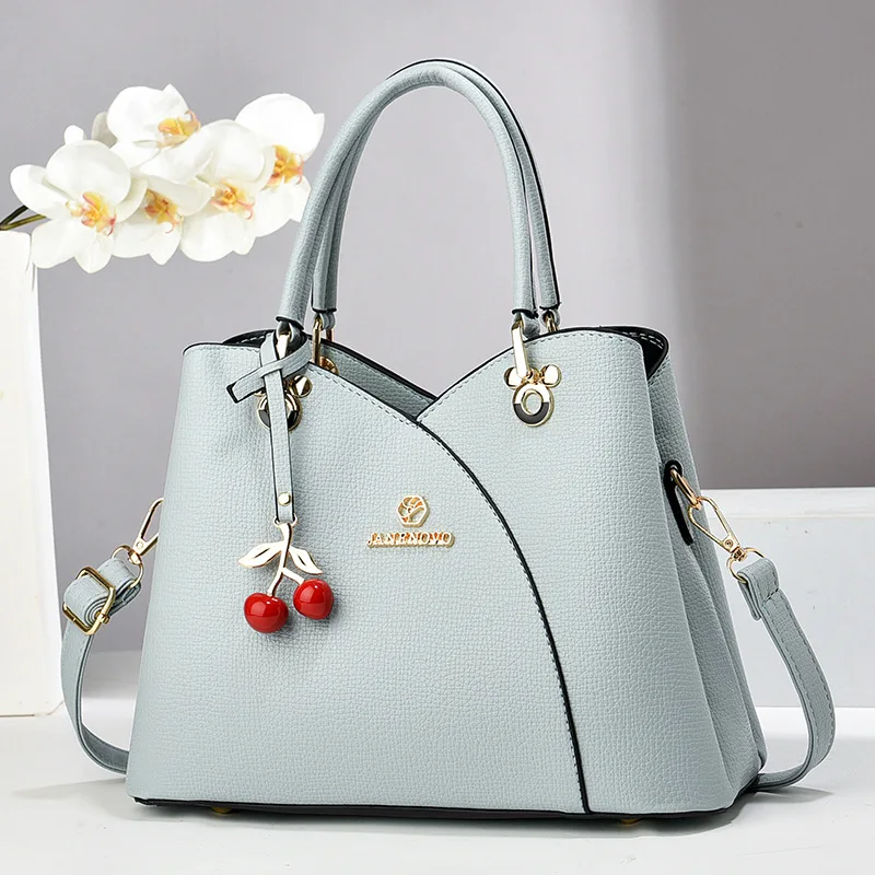 

Fashion Brand Designer Women'S Handbag Large Capacity Casual Shoulder Bag Classic Retro Crossbody Bag Commuting Tote Bag Women