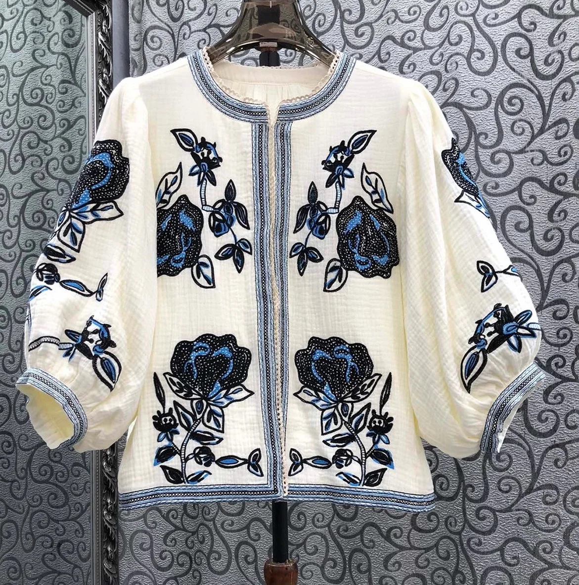 

100%Cotton Cardigan Jackets 2025 Autumn Designer Fashion Coat Lady Luxurious Embroidery Lantern Sleeve Vintage Tops Coat Outwear