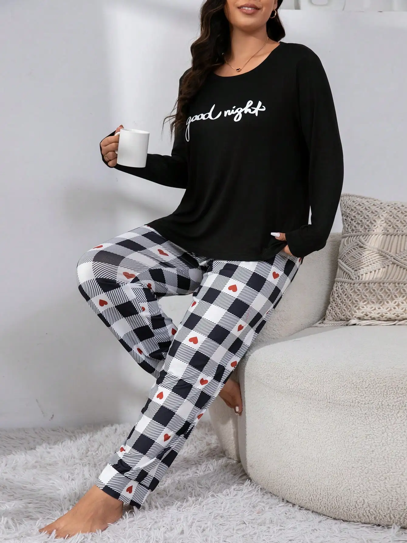 Plus Size Comfortable Women\'s Pajama Set with Letter Print Top and Checkered Heart Pattern Pants Soft Cotton Loungewear