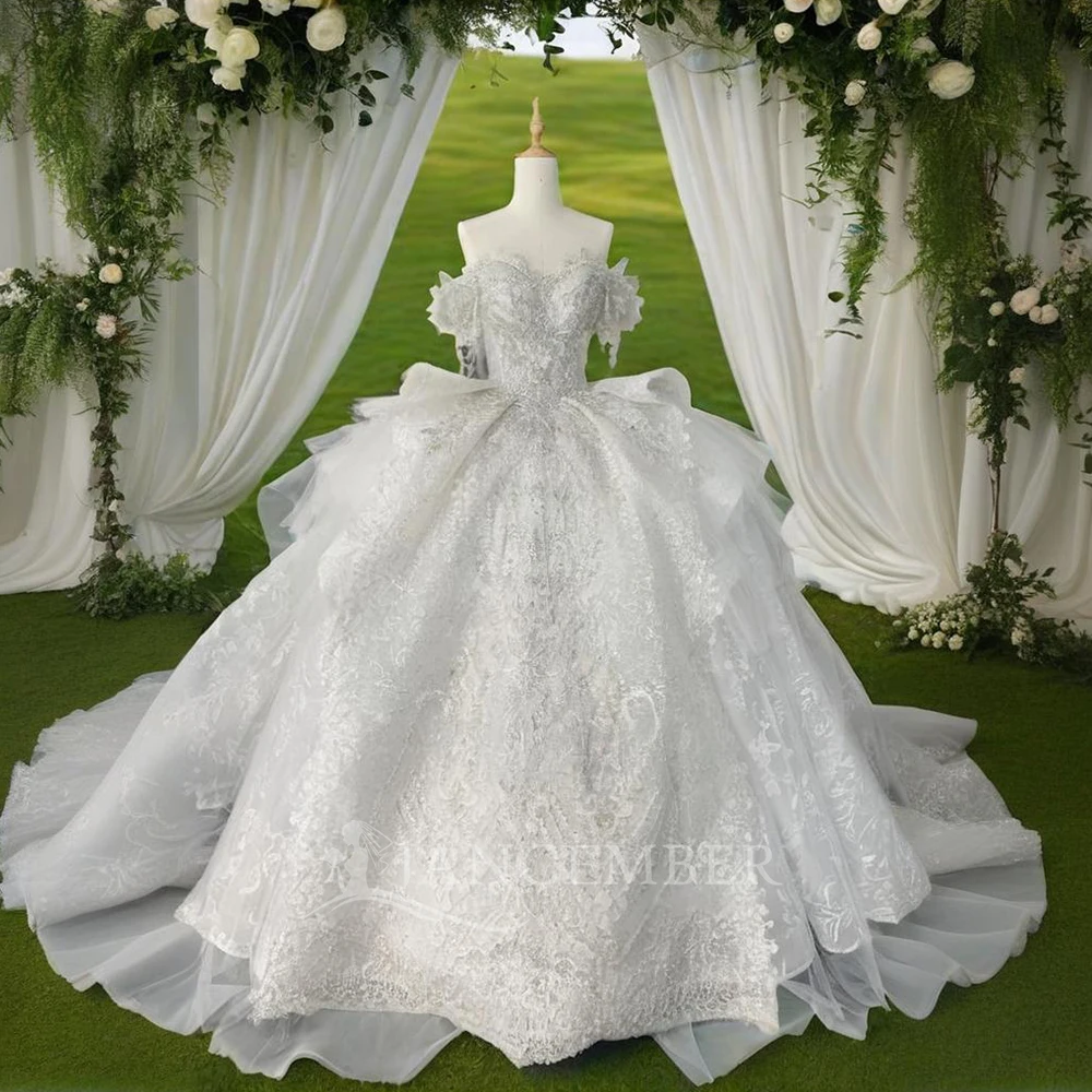 Vintage 2025 Lace Wedding Dresses Princess Ball Gown Beading Bridal Gowns Shinny Tassel Short Sleeves Ivory vestidos de novia