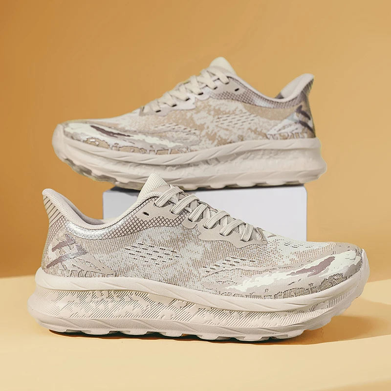 Men Daily All Match Sport Simple Unadorned Design Soft Cushioned Footbed Non Slip Wear Resistant Sole Outdoor Leisure Trainers