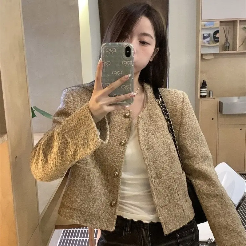 

2024 Women Spring Autumn New O-Neck Tweed Coat Female Long Sleeve Cropped Tops Ladies Single Breasting Loose Outerwear R745