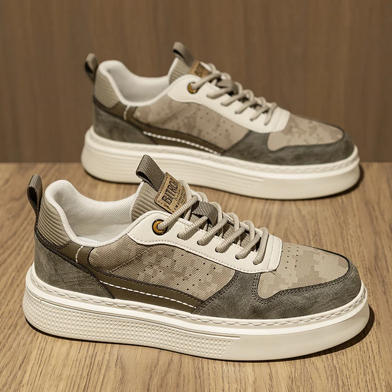 Męskie białe sneakersy na jesień 2025 - oddychające buty codzienne, styl dla par, modne i najlepiej sprzedające się