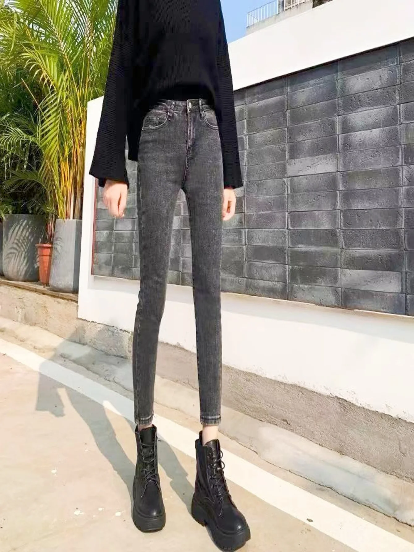 

Джинсы унисекс в стиле стритвир, серые, узкие, из денима, в стиле хип-хоп, без аксессуаров и ремней.