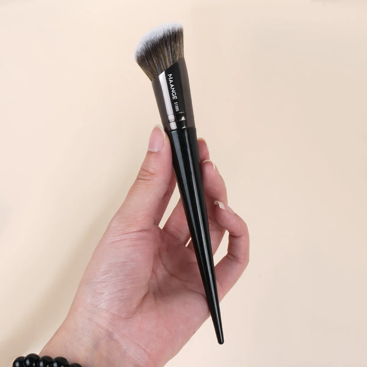 MAANGE Pennello per trucco con angolo superiore Pennello per contorno Fondotinta in polvere Cosmetici Miscelazione Setole morbide Delicato sulla pelle per il regalo da viaggio