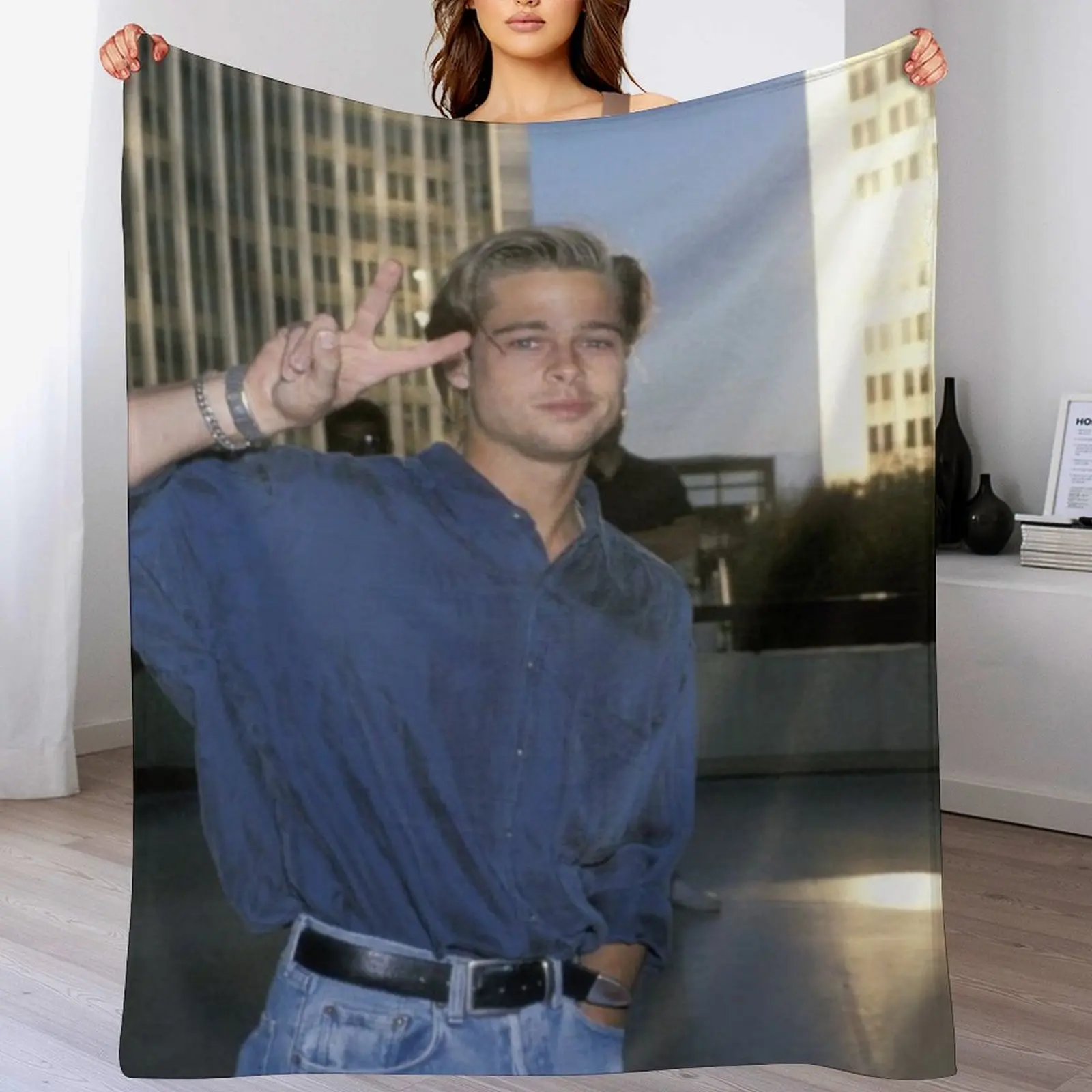 

brad pitt 90s Throw Blanket Soft Warm Blanket Gift for Men Women Adults