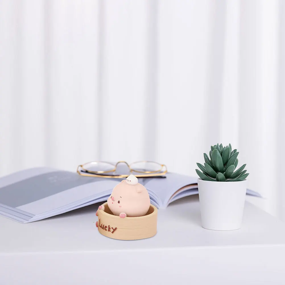 

Creative Shaking Steamer Pig Decoration Made of Premium Resin Small Lightweight Piggy for Room Living Room Study Decor