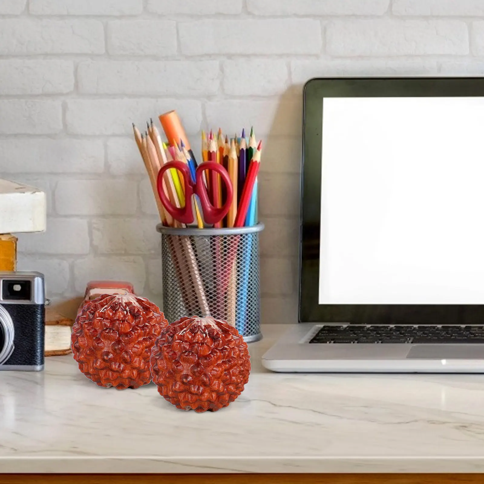 

2 шт. массажные шары из хуанхуали, китайские деревянные изделия в стиле вэньвань с узором личи, для снятия усталости, боли в суставах, акупрессуры