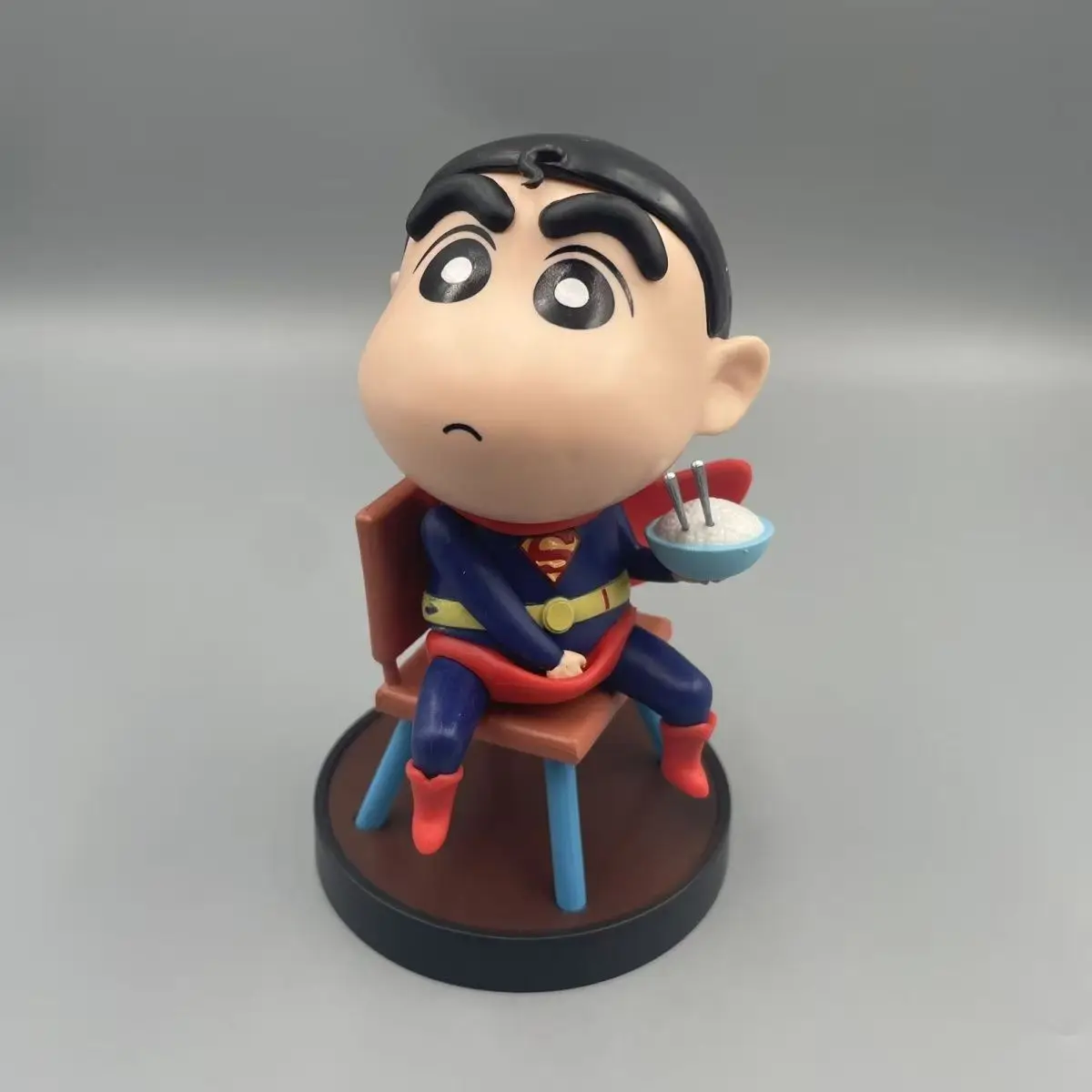 Xaoxin Cos Spiderman Captain America Action Figure Anime Shin Chan Figura Kawaii Pop Model Ornamenten Speelgoed Festival Gift ﻿