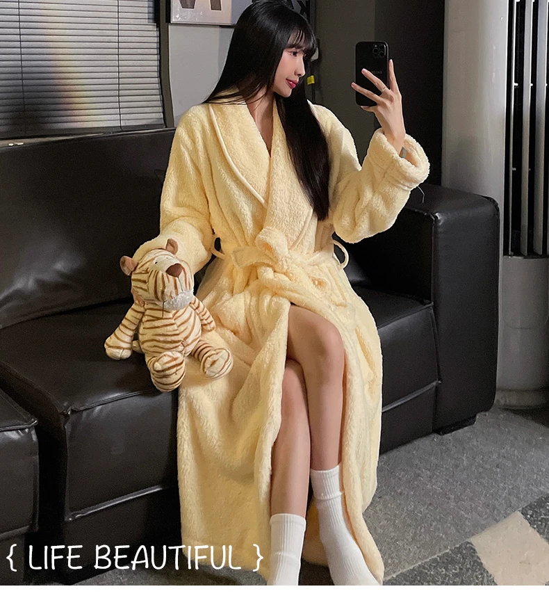 Plush robe for women-apricot