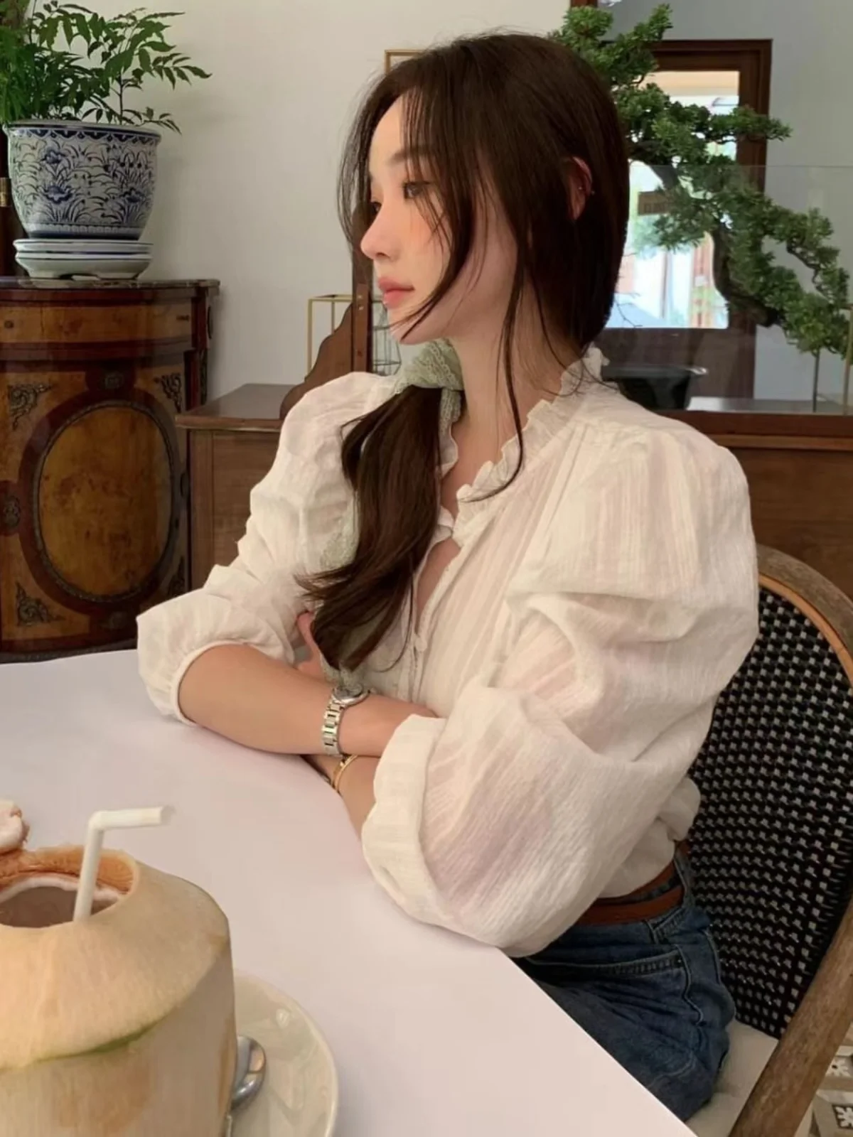 

Women's Loose Fit Long Sleeve Shirt Vertical Stripe Bubble Sleeve Lace Trim Splice Slimming Style Commute Fashion V-Neck Cotton