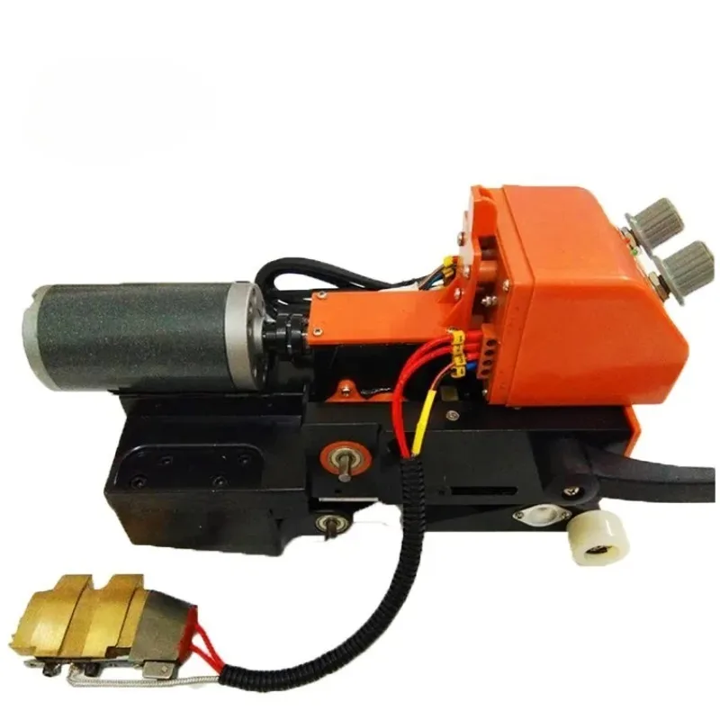 

800W Plastic Geomembrane Welding Machine For 0.2~1.5Mm Thickness Geomembrane